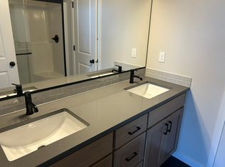 5126 SE Thornapple St, Hillsboro, OR 97123