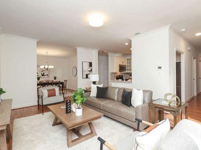 900 Cherokee Rd, Charlotte, NC, 28207