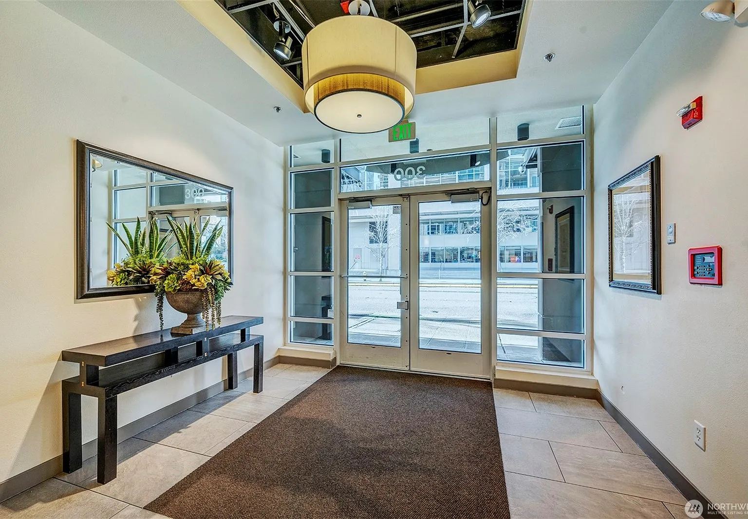 1 bed, 685 sqft, $2,850 — Photo 3