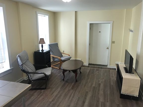 4th image of 79 Hawley St #E-a