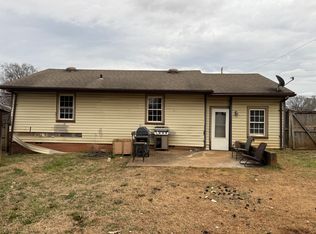 239 Lewis St, Muscle Shoals, AL 35661