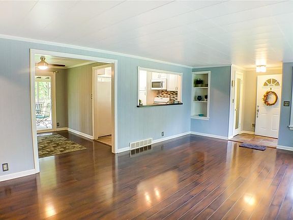 5th image of 1770 Wetmore St