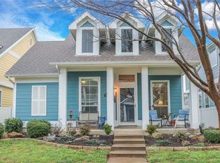 9113 Waterman Dr, Aubrey, TX 76227