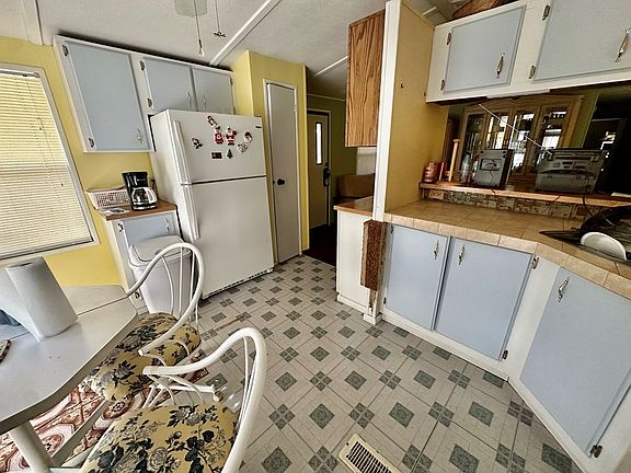 5th image of 11449 NW 112th Ter