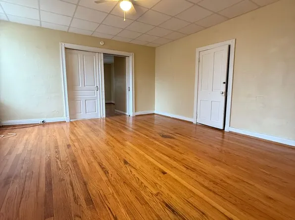 235 W Main St #A, Middletown, PA 17057