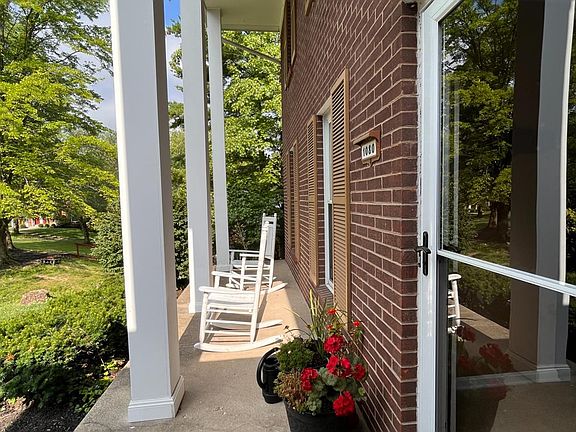 3rd image of 1080 Marla Dr