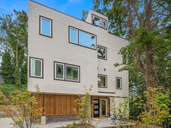 534 W Barrett Street, Seattle, WA 98119