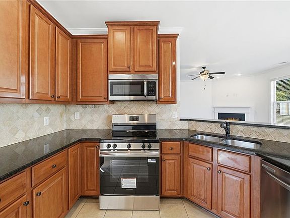 5th image of 5045 Racquet Ct