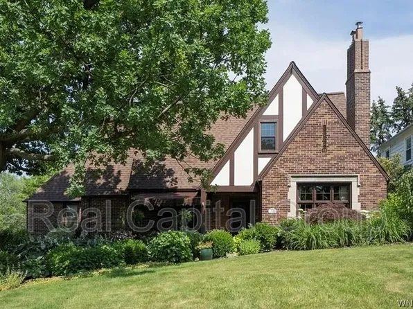 54 Washington Hwy, Amherst, NY 14226