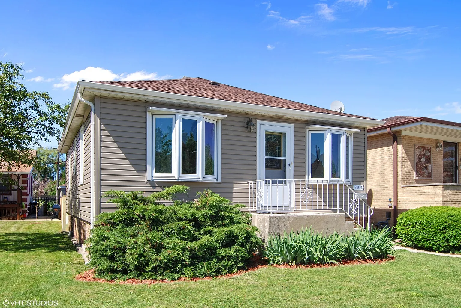 7104 40th Pl photo 1