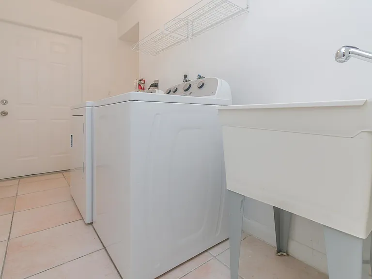 Laundry Room with Washer / Dryer / Laundry Sink