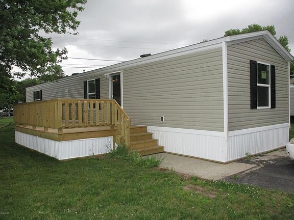 2nd image of 842 Mobile Blvd #16-A