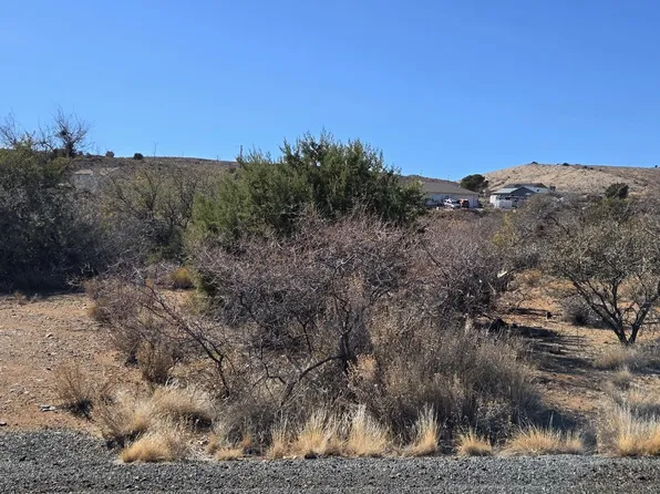 19627 E Ironwood Dr, Cordes Lakes, AZ 86333