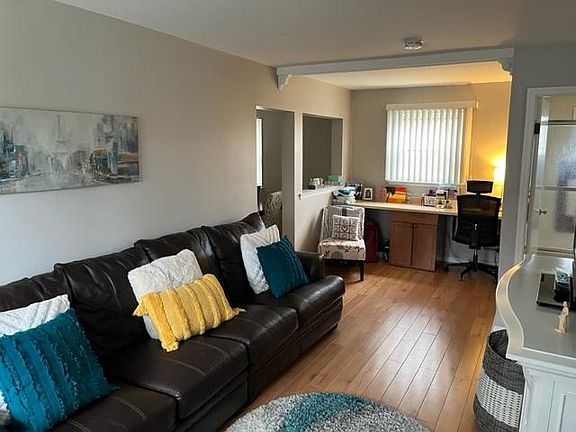 2nd image of 131 Arnold Pl
