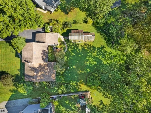 4 Pierson Ln, Florham Park Boro, NJ 07932