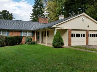 1 Shunk Dr, Summersville, WV 26651