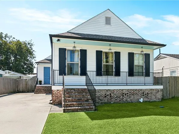 7216 Claiborne Ct, Arabi, LA 70032