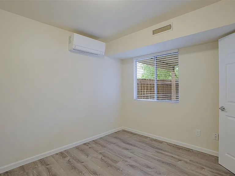 610 Lincoln Ave — Photo 16
