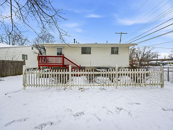 3rd image of 4020 Briggs Rd