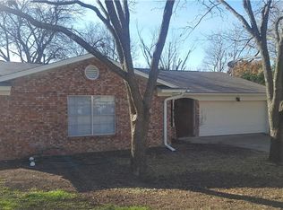 2102 Avalon Ln, Arlington, TX 76014