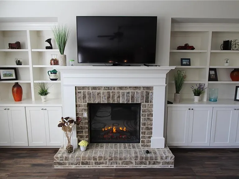 5926 Watersdown Way — Photo 3