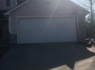 403 Elk Ridge Dr, Baldwin City, KS 66006