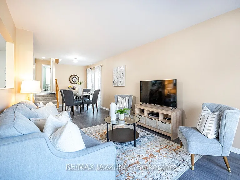 125 Peacock Blvd — Photo 4