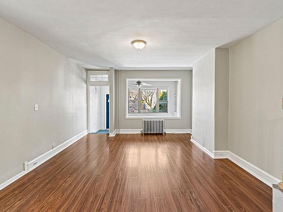 5th image of 307 Roxborough Ave