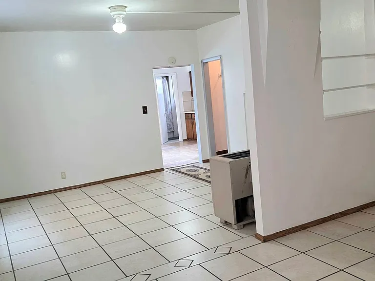 118 Rother Ave #2 — Photo 5