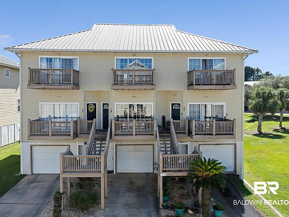 3rd image of 4 Yacht Club Dr APT 19