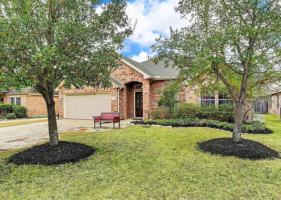 1st image of 11219 Jadestone Creek Ln