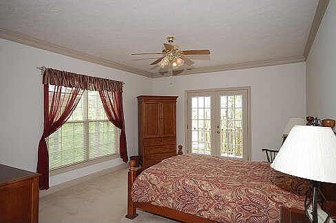 5th image of 585 Timberlane Dr