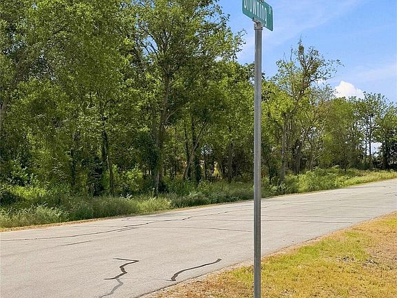 3rd image of 4666 Deadwood Ln
