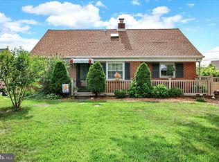 1558 Cedar Rd, Lancaster, PA 17601