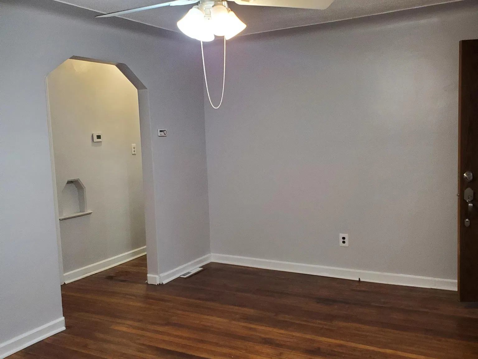 2 bed, 950 sqft, $1,350 — Photo 4