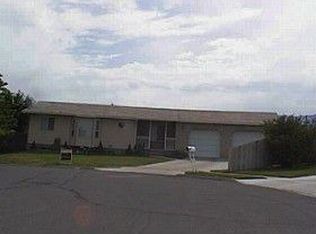 27 Spruce Ln, Smithfield, UT 84335