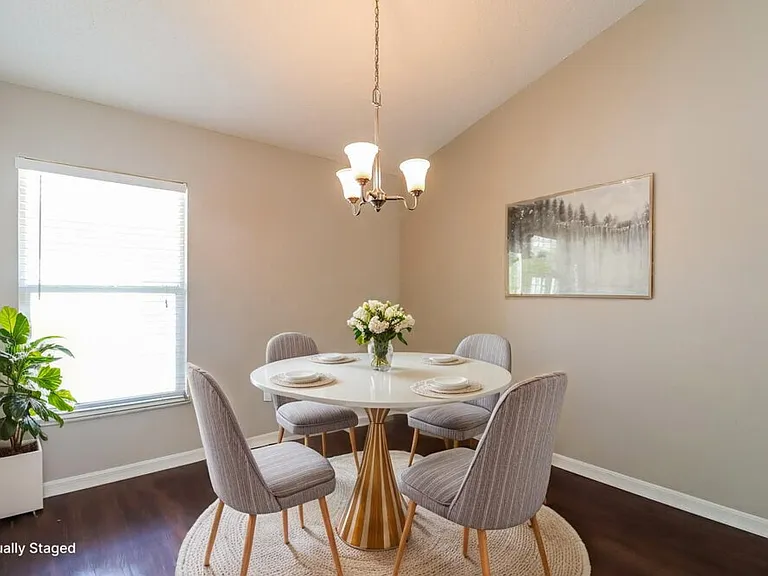 6713 Summer Cove Dr — Photo 6