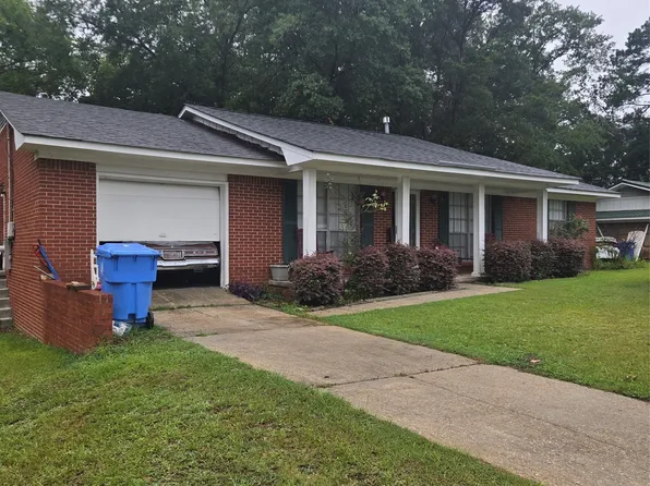 906 Skidmore Ave, Prattville, AL 36066