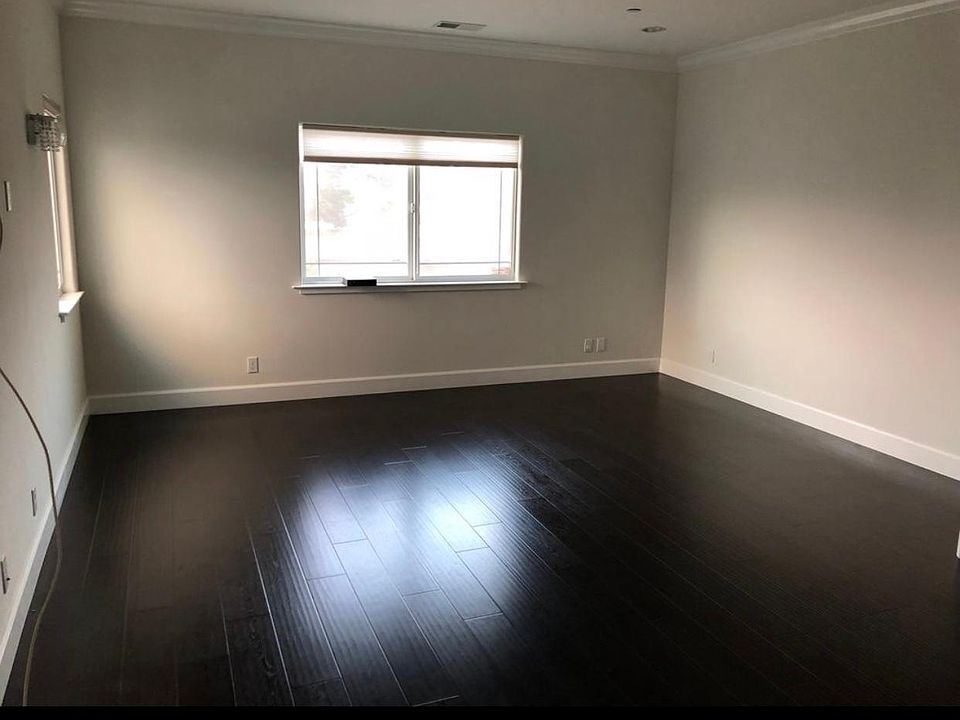 1st image of 205 Alta Loma Dr