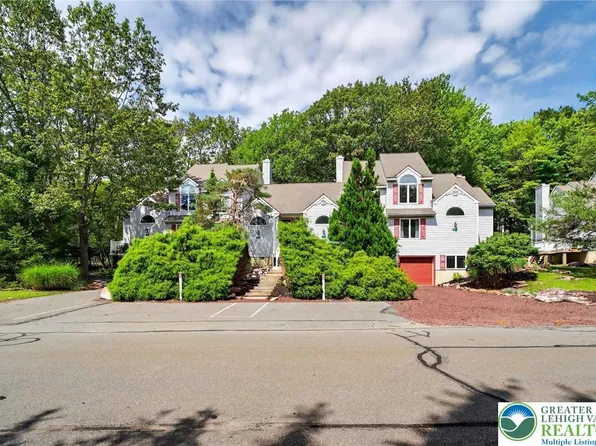 79 Laurelwoods Dr, Lake Harmony, PA 18624