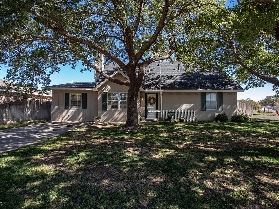 1st image of 1037 Holly Ln