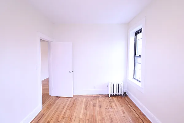 Rented by A&E Real Estate Management | media 7