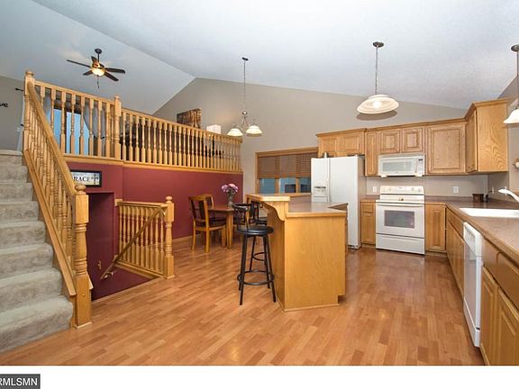 2nd image of 1105 Blossom Blvd NW