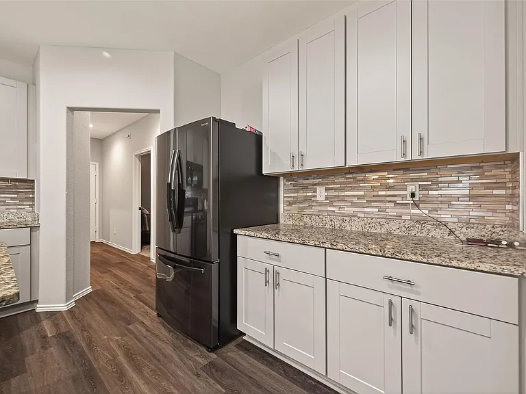 10411 Meadow Saffron Dr — Photo 11