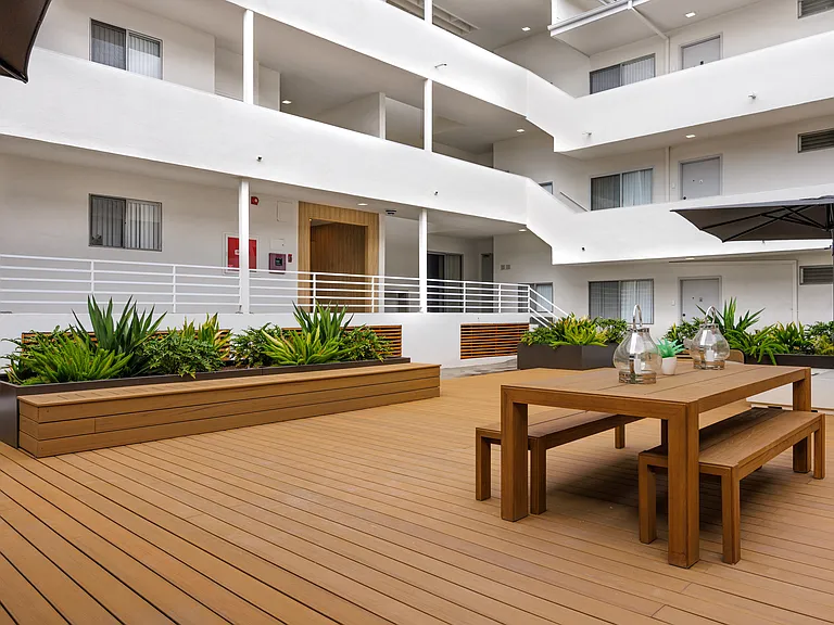 West Brent Apartments — Photo 38