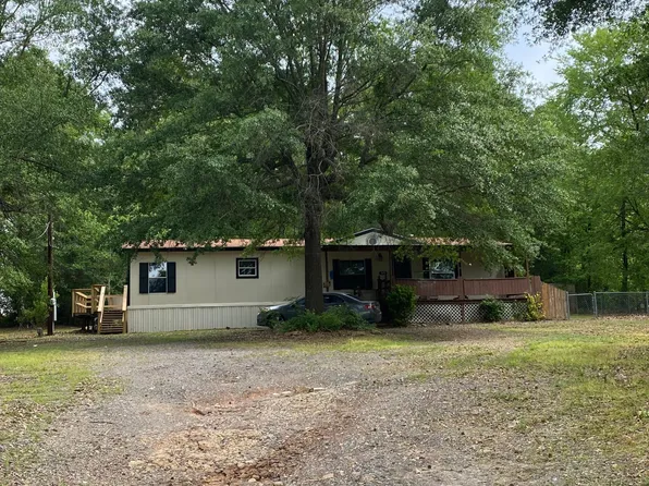 575 English Ln, Longview, TX 75605
