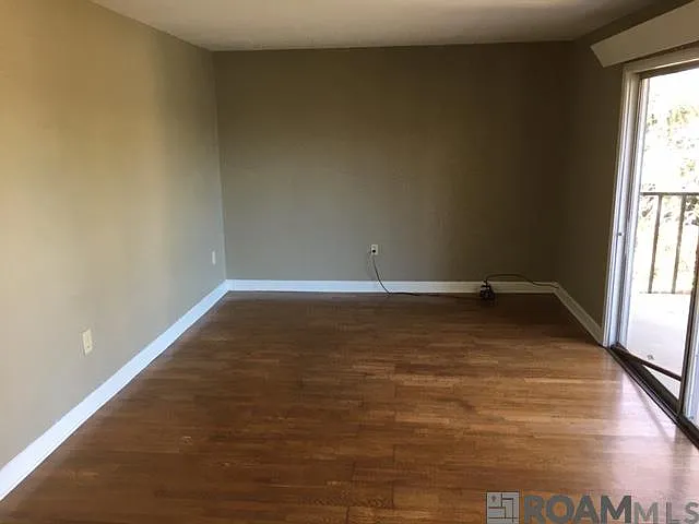 561 E State St #2 — Photo 22