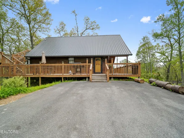 720 Timberlake Dr, Sevierville, TN 37862