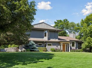 5931 Creek Pt, Minnetonka, MN 55345