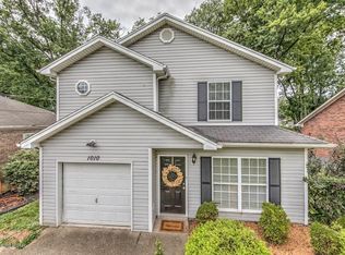 1010 Fenley Ave, Louisville, KY 40222